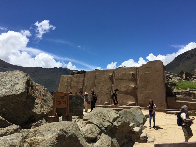  (Ollantaytambo) -   ,  :